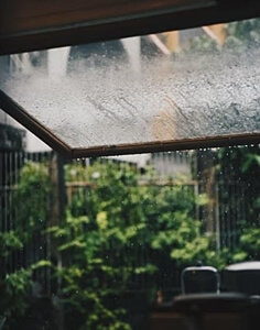 비를-피할-수-있는-지붕