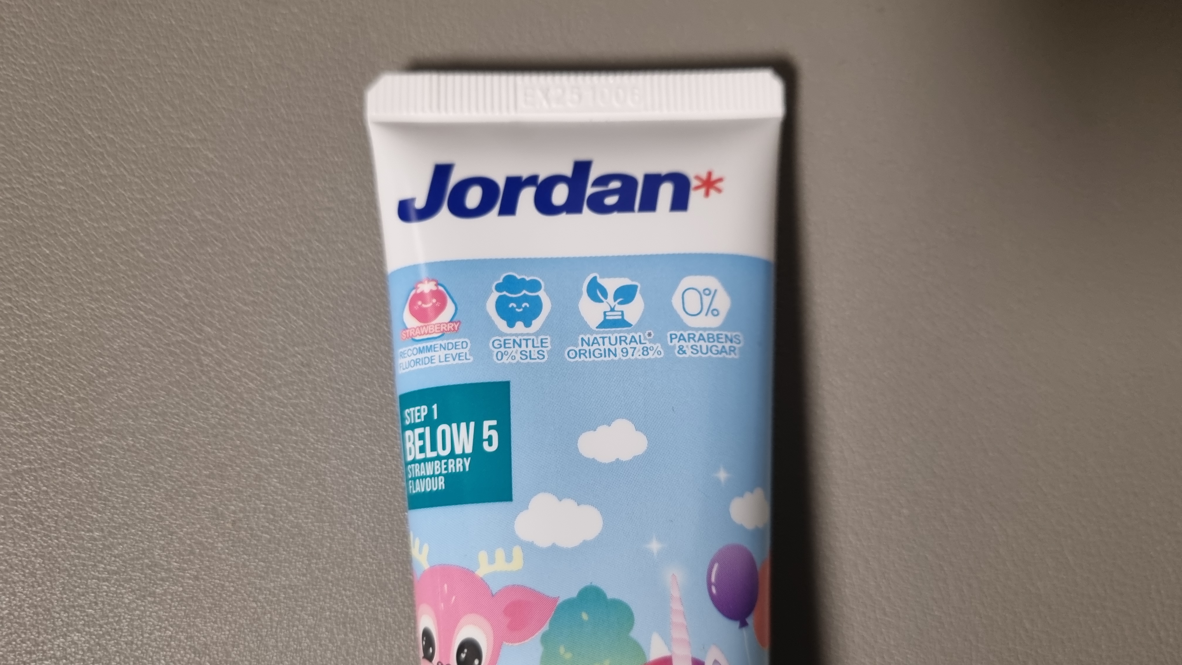 아기 불소 치약