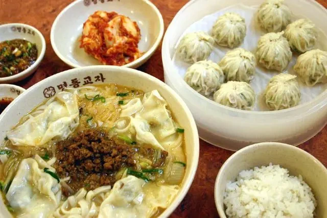 명동 교자