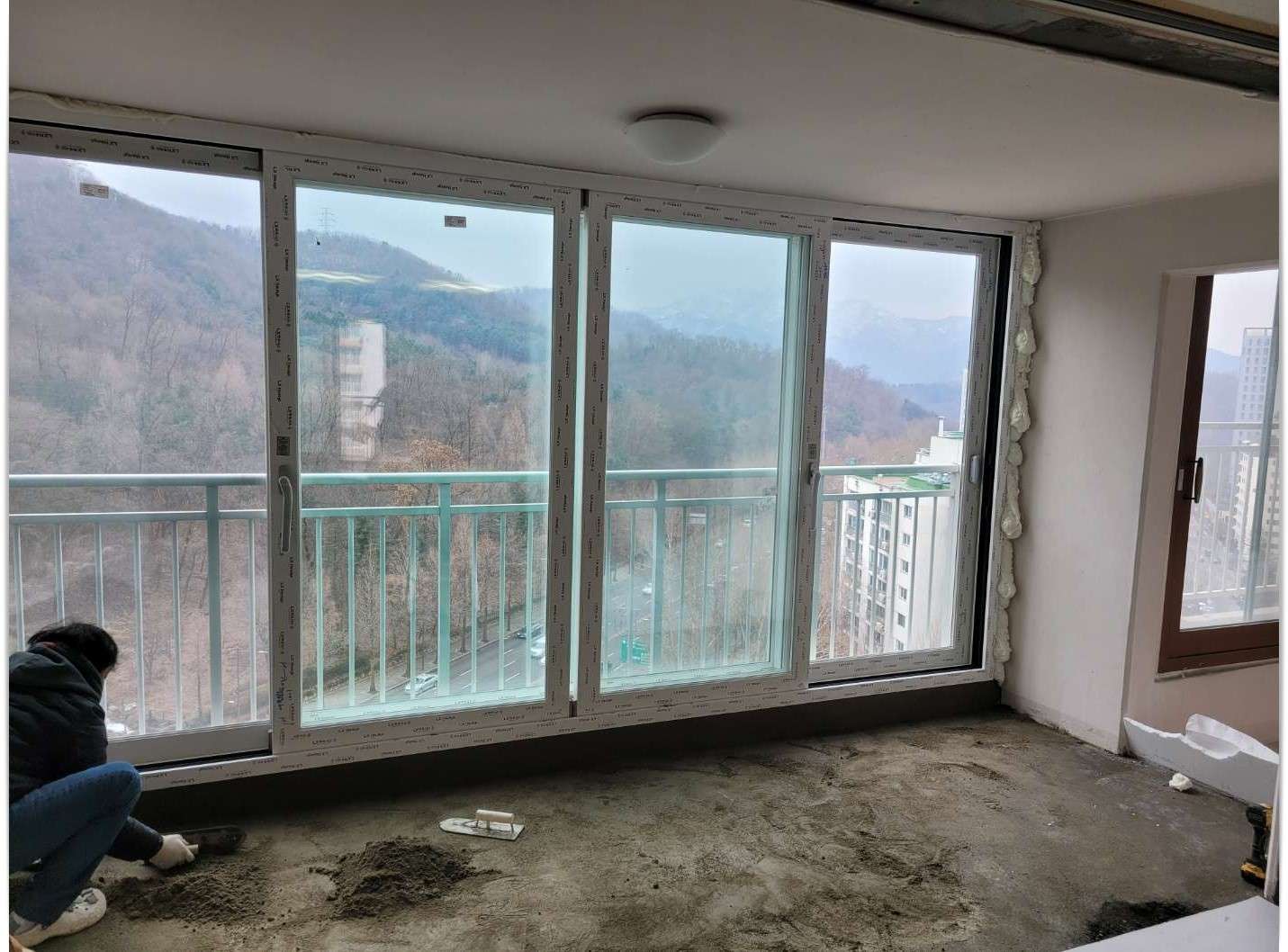 방배래미안아트힐 아파트 창호 설치