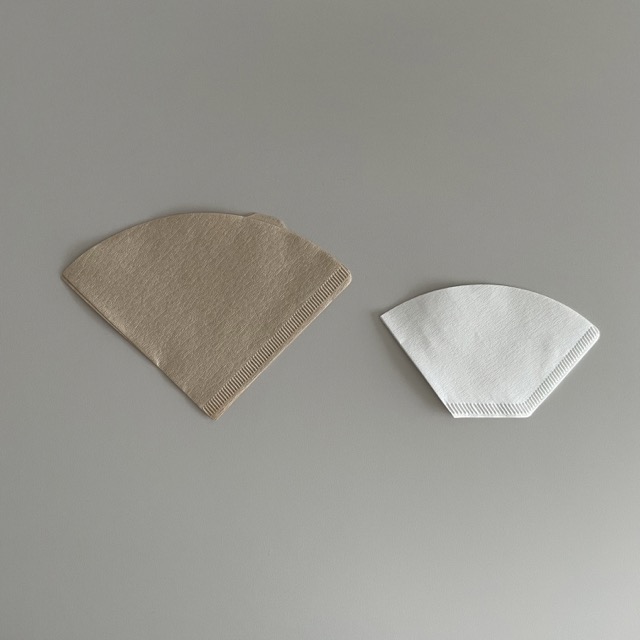 표백처리가-된-필터와-그렇지않은-커피필터