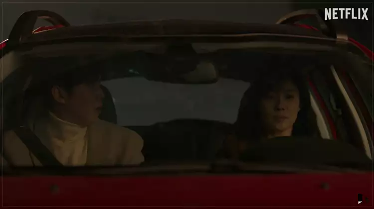 넷플릭스-시리즈-선산-서로-불만을-토로하는-재석과-윤서하