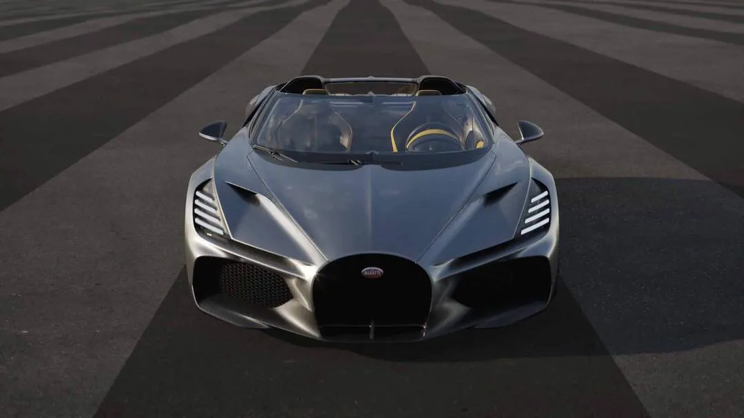 부가티 W16 미스트랄 정면
