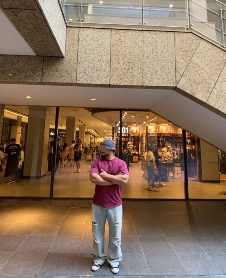 데일리룩(2025. 8. 25.)루오에스펙 오버핏 워싱 라인 빈티지 버킷햇, 빈티지 구제 워싱 반팔티셔츠, 에러스익셉티드 데님팬츠 데미지진 무파진 연청바지, 컨버스 척테일러 올스타