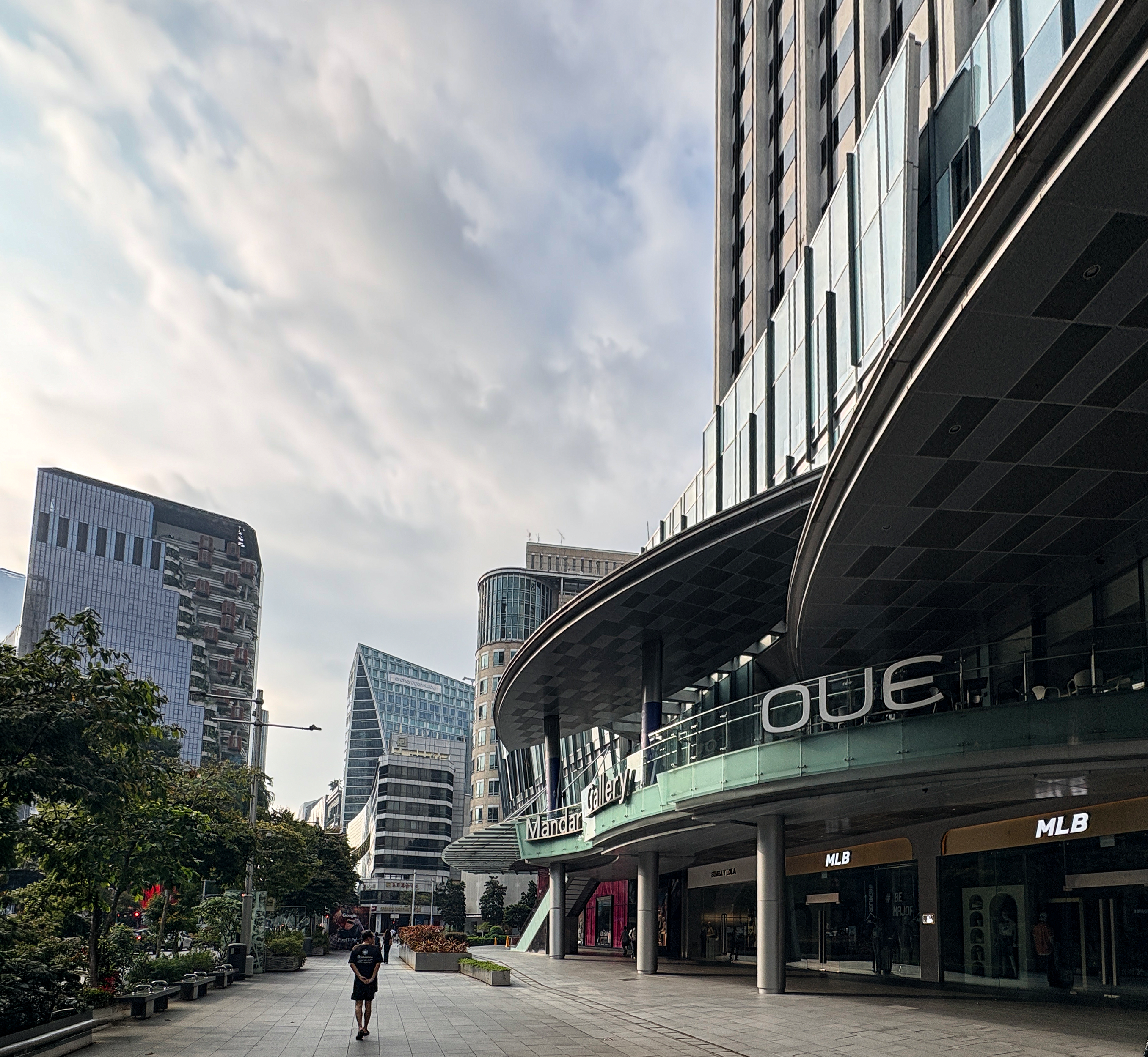 오차드 로드(Orchard Road)를 따라 걷다