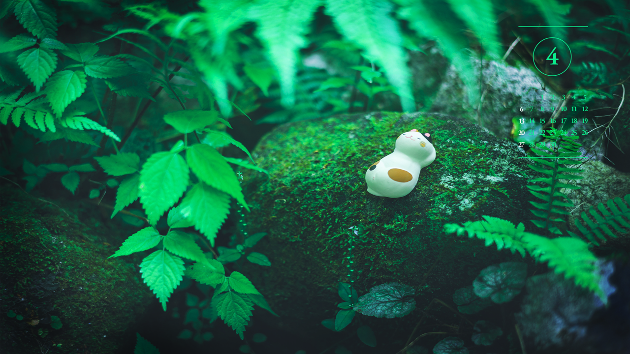 05 숲 속 인형 A - 2025년4월 노트북배경화면