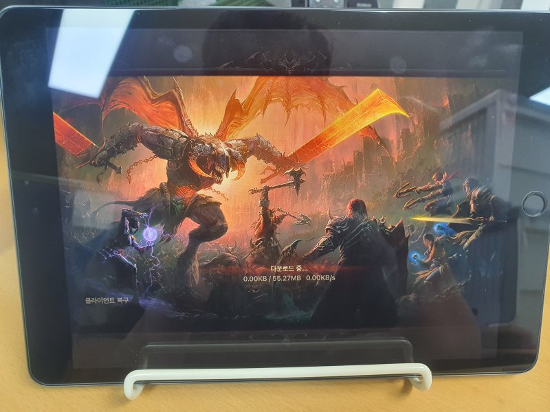 아이패드에서-실행중인-디아블로-게임