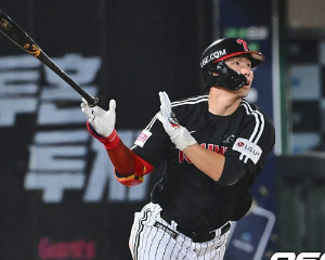 2025 프로야구 중계 꿀팁 총정리! 예매, 하이라이트까지 한방에