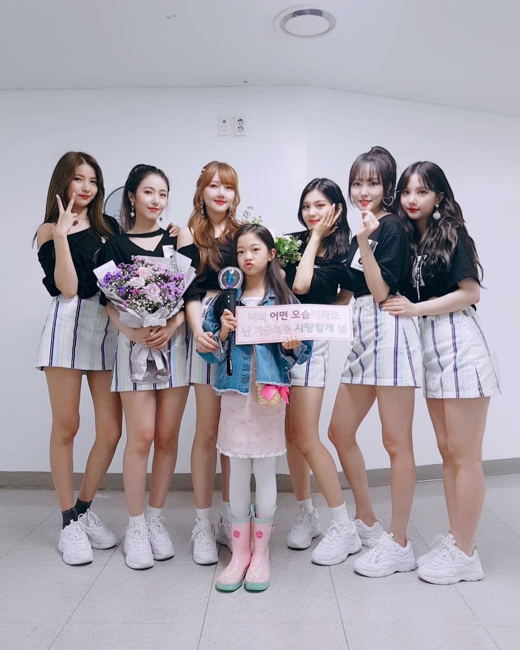 여자친구 팬사인회 사진 모음 여자친구 팬사인회 사진 모음