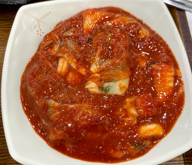 서산휴게소의 유명한 회전초밥과 어리굴젓백반의 이미지