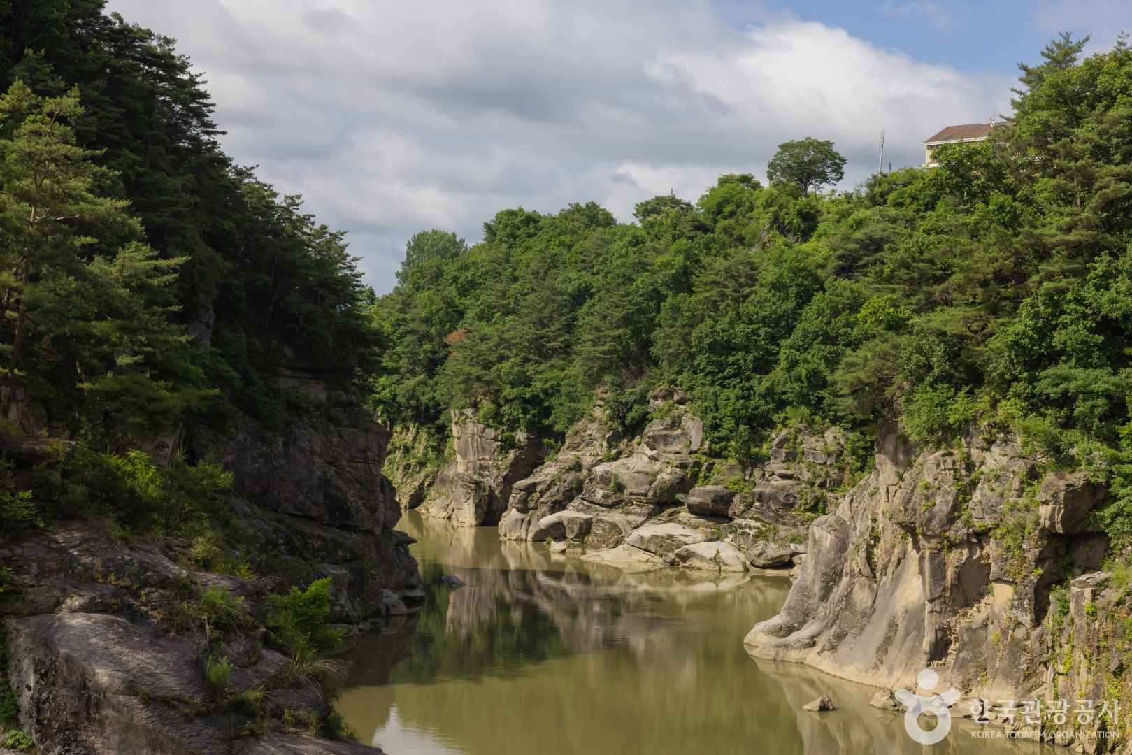 고석정