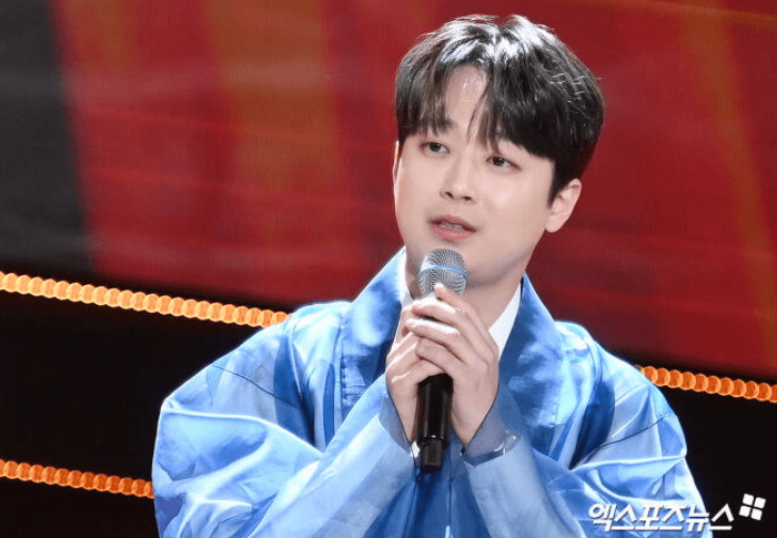 가수 이찬원 트위스트 고고 솔직한 라디오시대 인터뷰와 더보이즈 합류 희망 고백