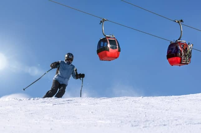 스키 vs 스노보드 차이점 (초보 추천, 운동량, 준비물)