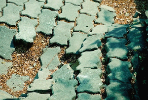 위험한 도로(싱크홀,도로패임)에서 사고 발생시 대처방법