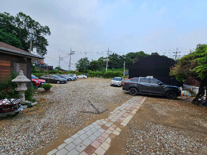 사리당 주차장 사진