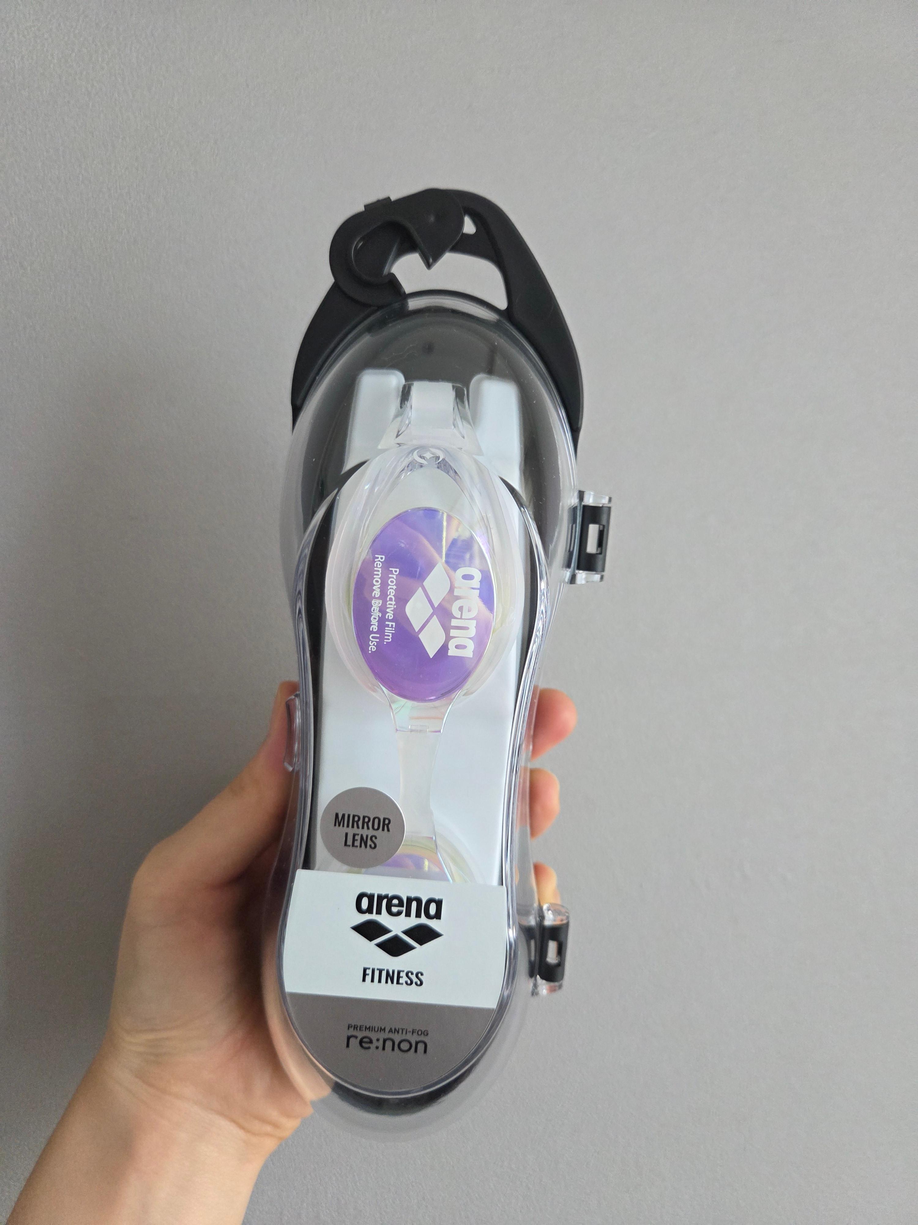 아레나 실키 리논 미러 수경, 케이스에 담긴 새 제품 패키지