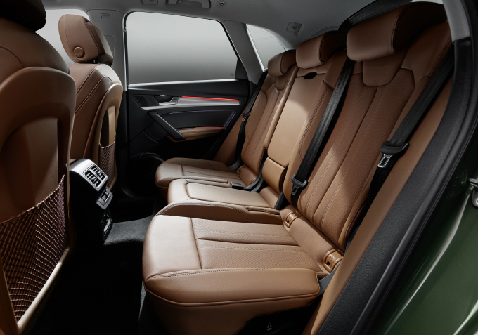 2021  아우디  Q5