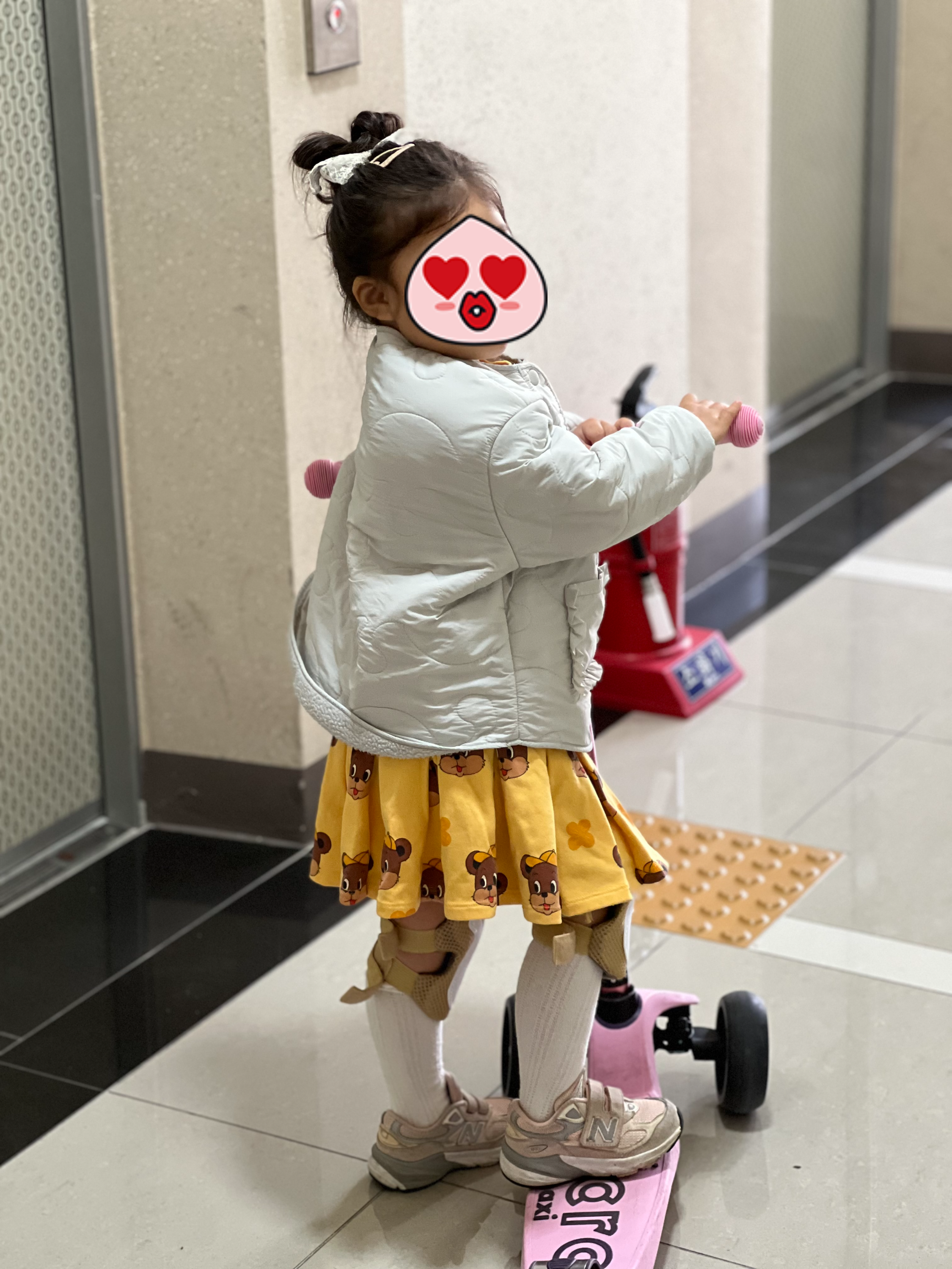 어린이날 선물. 마이크로 킥보드.