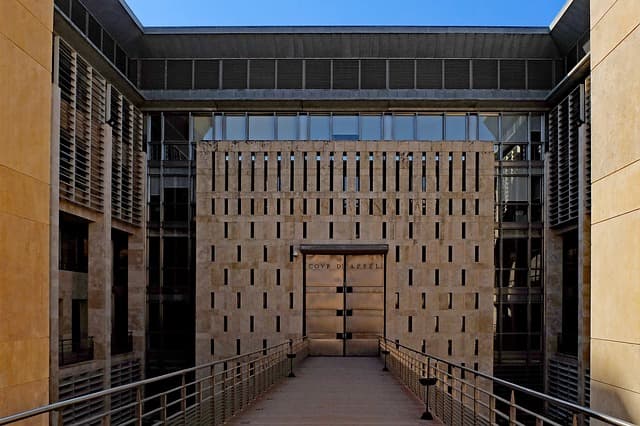 형사소송에서 ‘공소시효 정지’ 사유와 실제 적용 사례