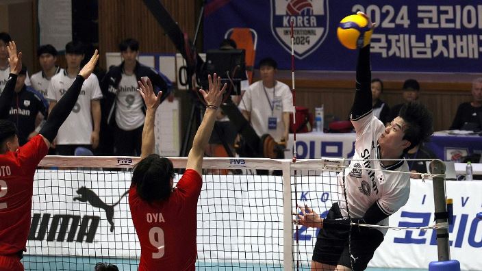 한국 남자배구 역전패 일본 감독