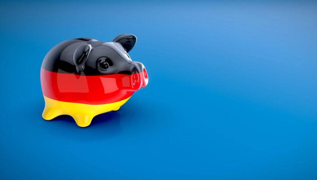 독일 국기 모양 돼지 저금통