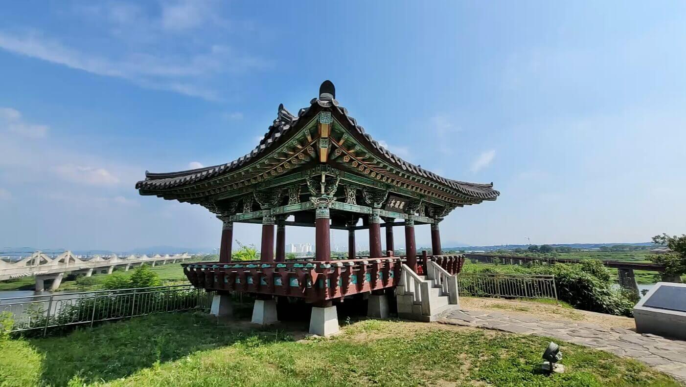 비비정-예술열차