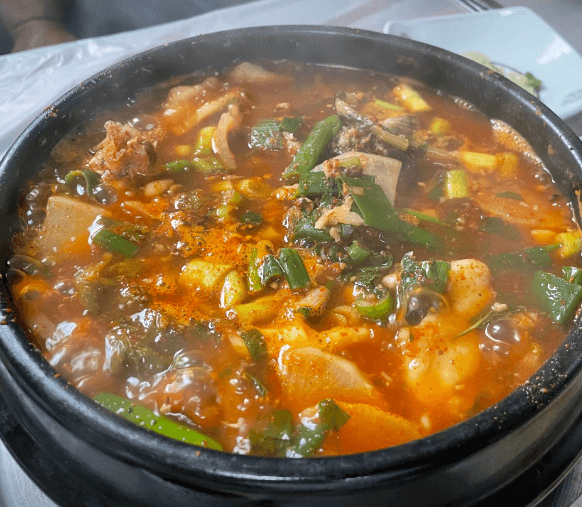 [6시 내고향] 산청 은어 잡어 매운탕 경호강 백조횟집&amp;#44; 열매랑뿌리랑약초 산나물뷔페