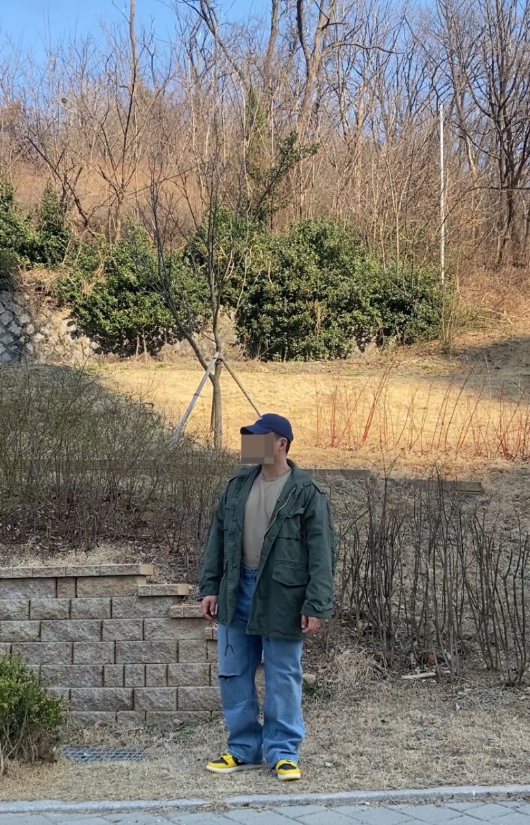 데일리룩(2024. 3. 24.)나이키 볼캡 헤리티지 86 퓨추라 워시드&#44; 로스코 M-65 야상필드자켓&#44; 무신사스탠다드 기본티셔츠&#44; 무신사스탠다드 데미지진&#44; 나이키 덩크하이 검노