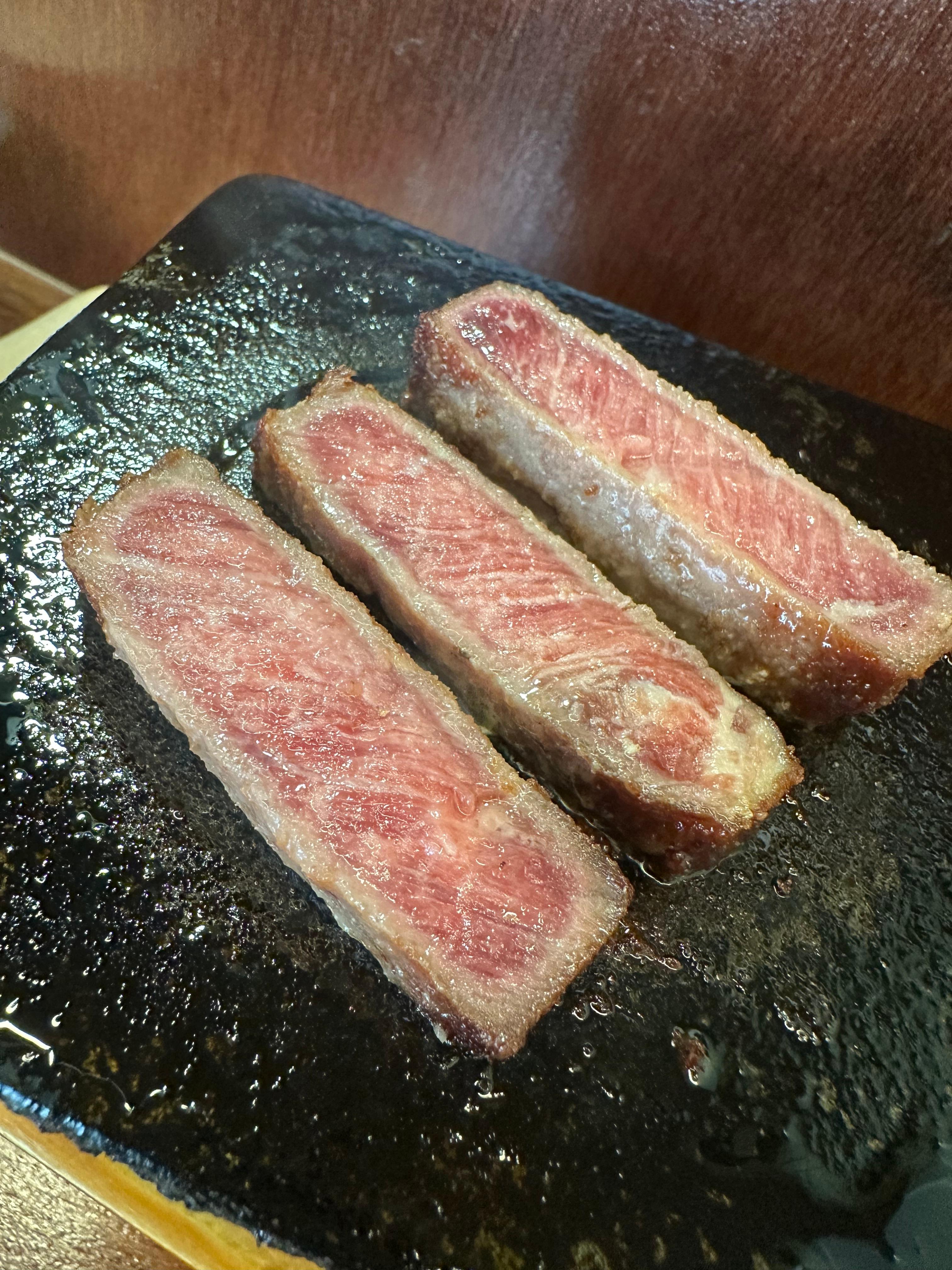 용산 맛집 규카츠정 추천(용산 삼각지 맛집, 규카츠, 직접 화로에 구워먹는, 나만의 화로, 규카츠 정식, 규카츠 타마고텐동 정식, 계란덮밥, 계란튀김, 직원들 모두 친절, 서비스 최고, 인기만점, 웨이팅 대기 주의, 밥 리필 무료)