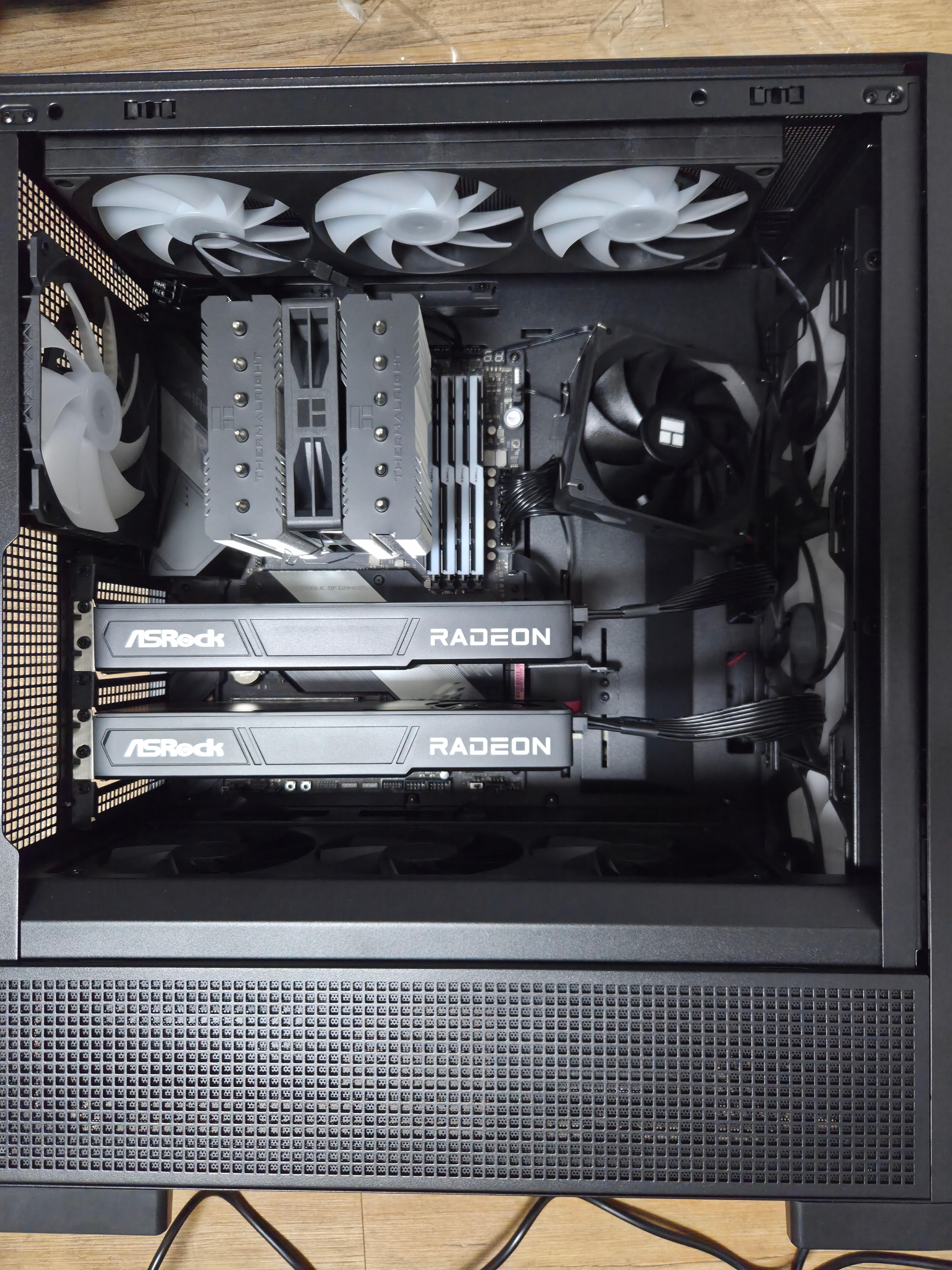 [장비구매] RADEON AI PRO R9700 추가구매 썸네일