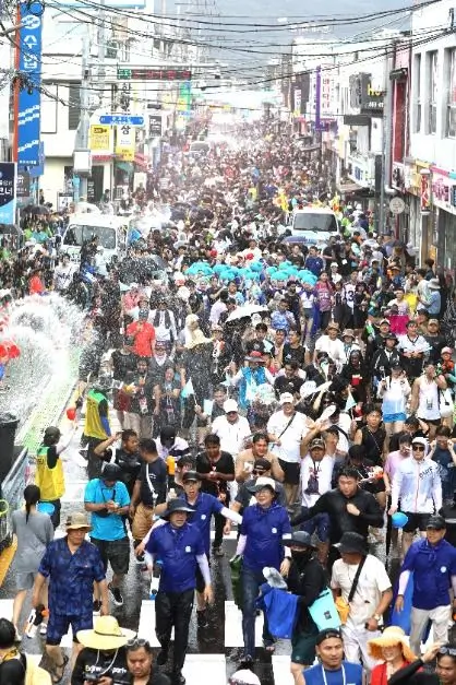 9df157f4-4547-4672-92b6-56f92e9e06e0_5