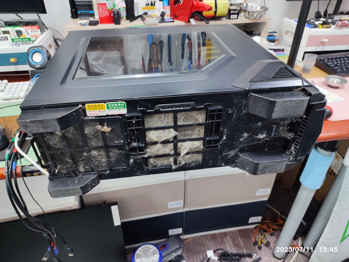 먼지 필터에 먼지