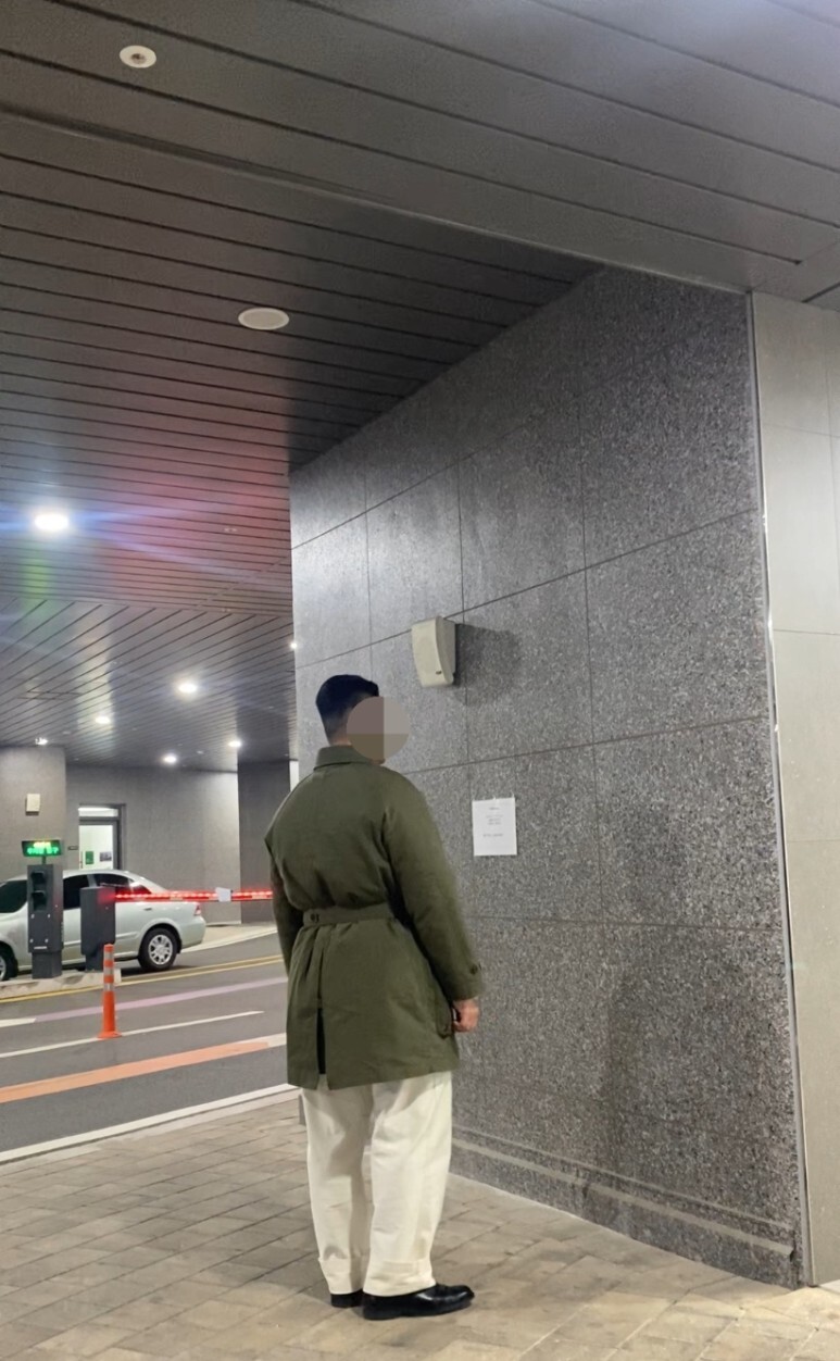 데일리룩(오뭘입)올투스바스터즈 슈팅코트헌팅코트, 무신사스탠다드 퍼티그팬츠(오어슬로우), 무신사스탠다드 더비슈즈, 빈티지패션, 데일리룩, 남자데일리코디, 남자데일리패션, OOTD