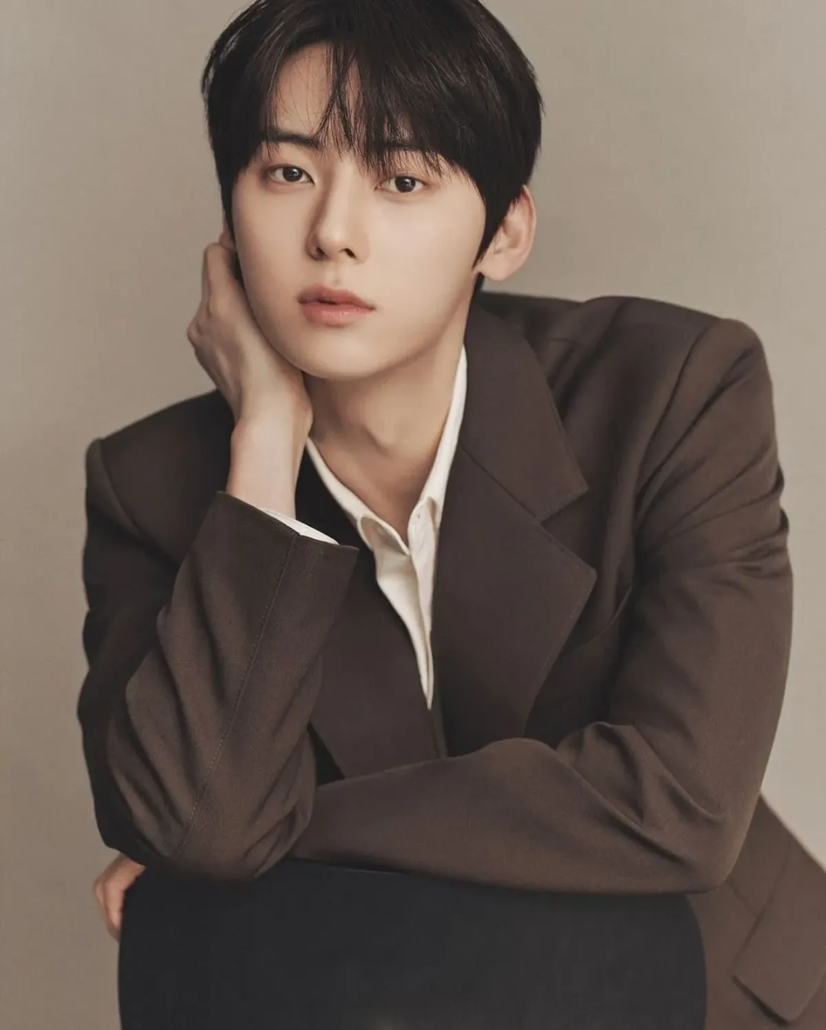 황민현-이미지-프로필