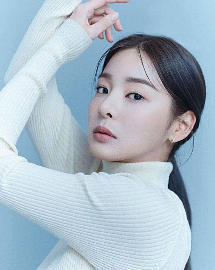 배우-설인아