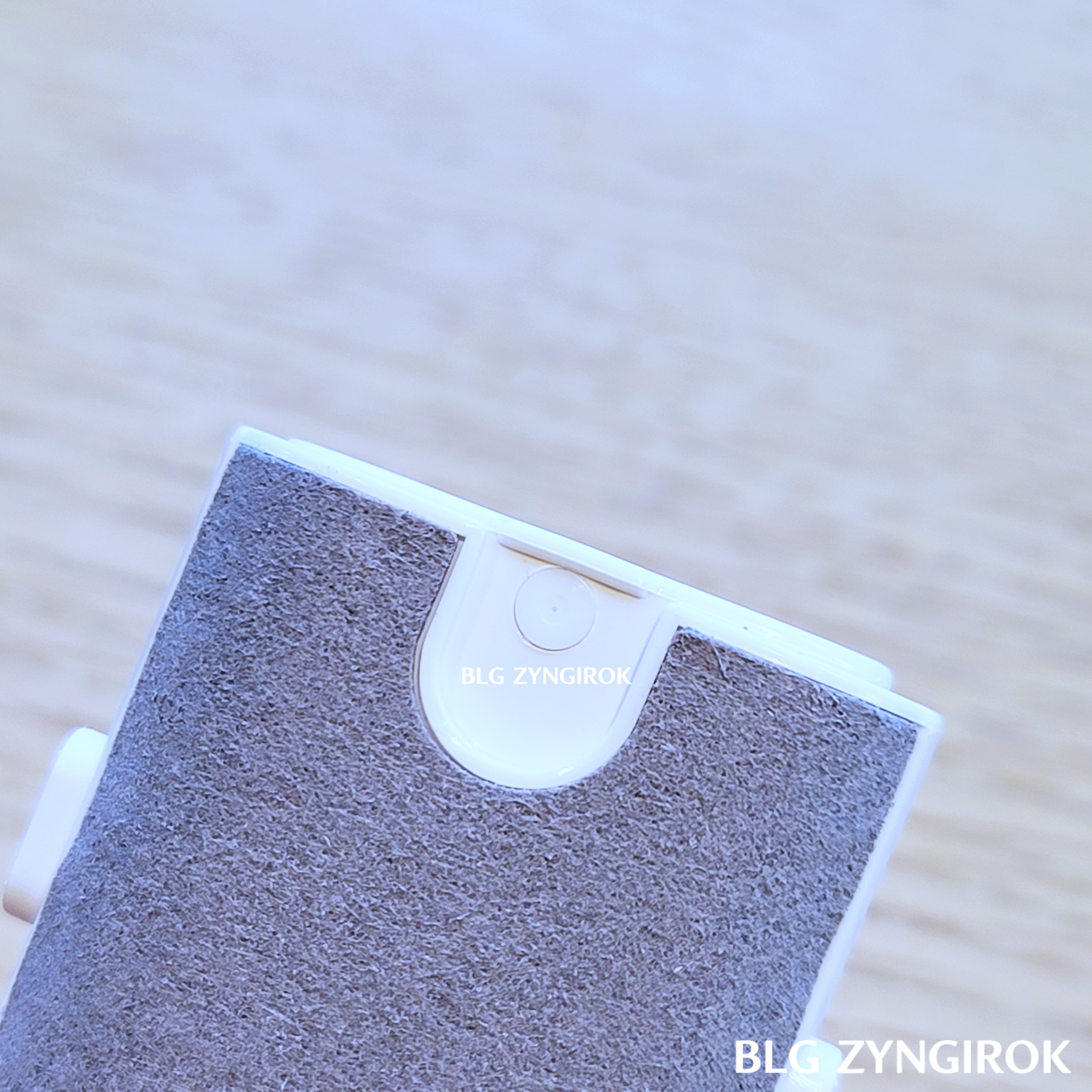 Multifunctional Cleaning Kit 클리닝 용액이 나올 수 있는 노즐 모습이다.