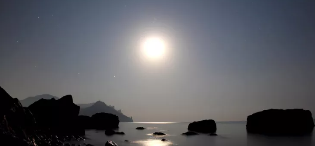 문스톤