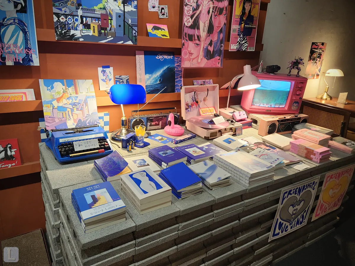 대구-동구-독립서점-심플책방-내부-책과-소품