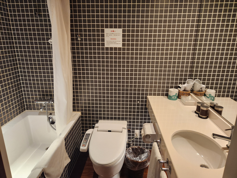 서튼_호텔_하카타_시티_객실_화장실