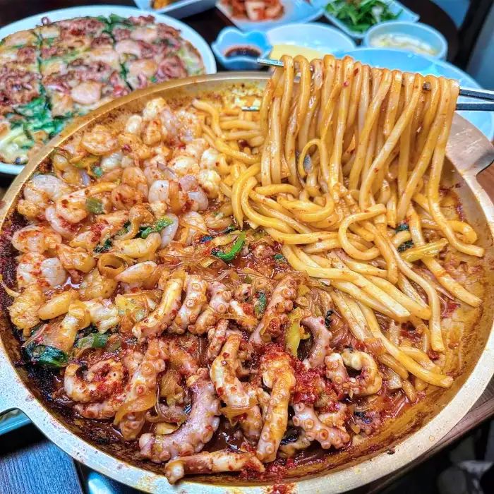 생생 정보마당 경주 보문단지 20년 전통 낙곱새 맛집