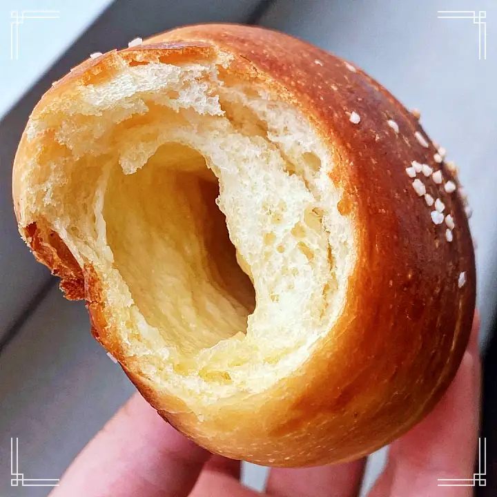 생활의달인 소금빵 달인 맛있는 영국 왕실 소금과 와인 제빵 베이커리 카페 은둔식달 오늘 방송 맛집 정보