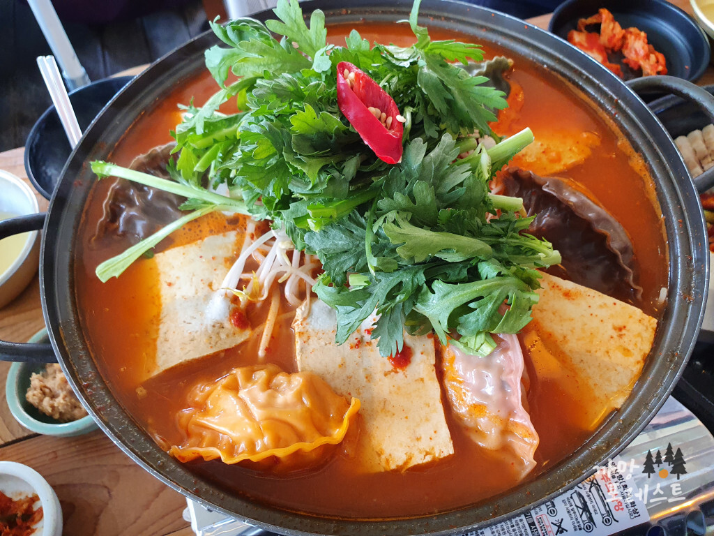 청계산 리숨두부 전골