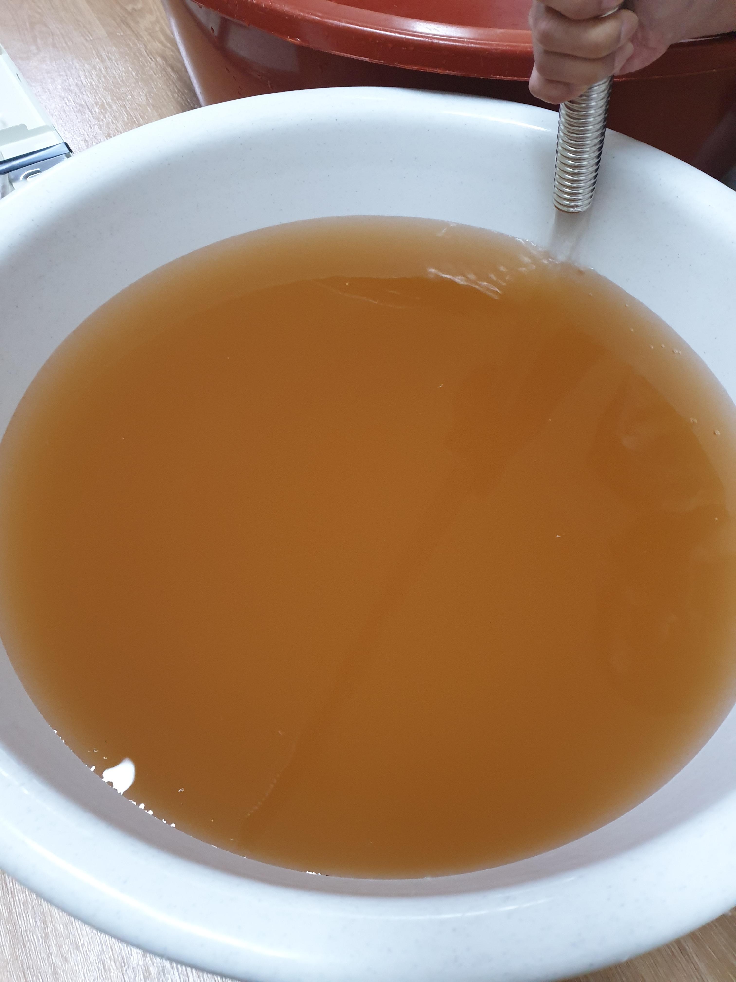 난방 배관에서 토출되는 2번째 녹물