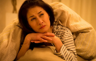 잠이 오지 않는 여성