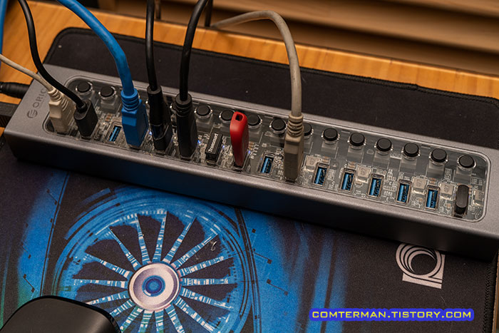 오리코 AT2U3-16AB USB 개별 스위치