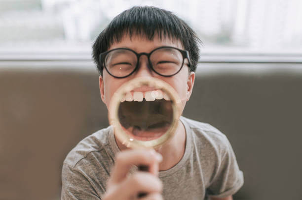 첫 유치가 나는 시기와 증상