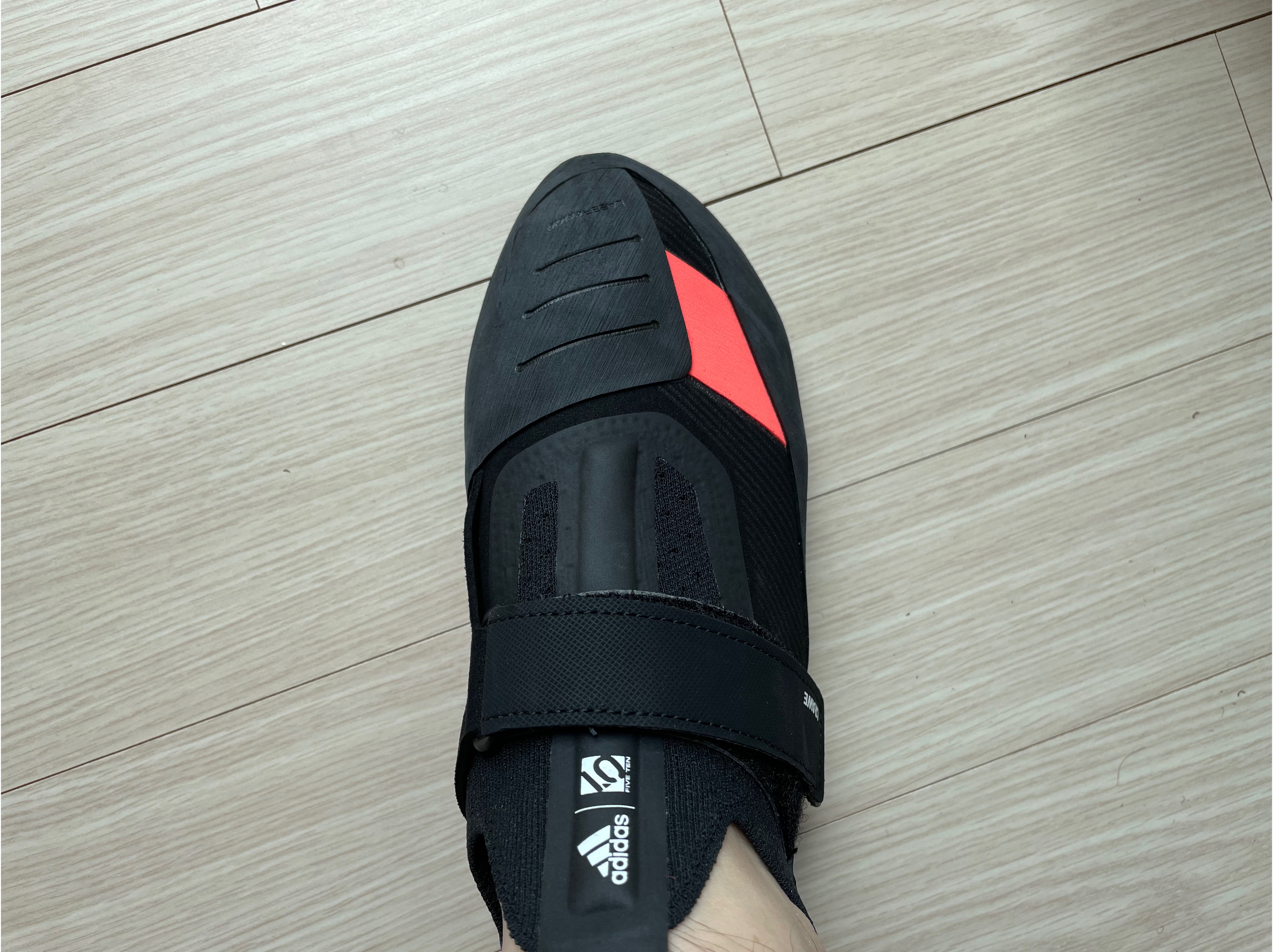 파이브텐 크로우 착용 사진