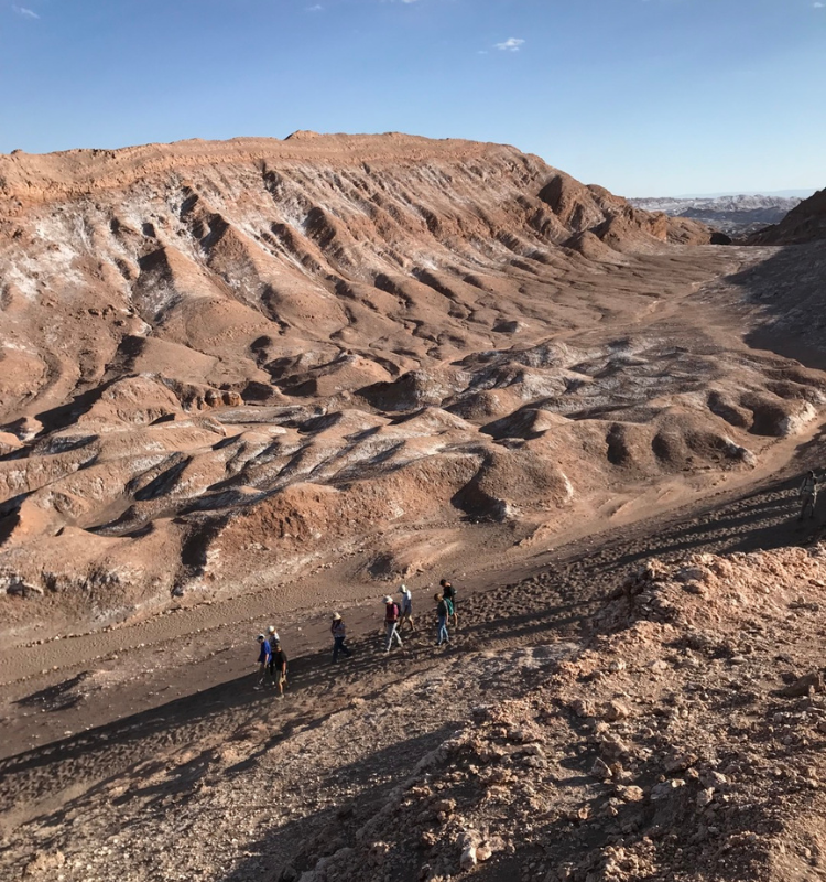 암석으로 이루어진 칠레 아타카마 사막 사진