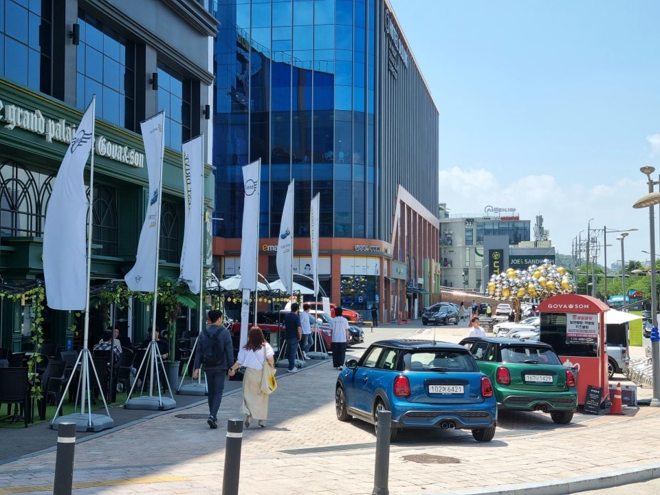 미니 일렉트릭 시승을 위해 시간을 냈습니다.