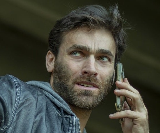 &lt;남자 배우의 연기하는 모습&gt;